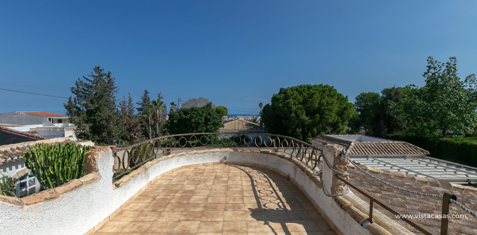 Resale - Villa - Cabo Roig