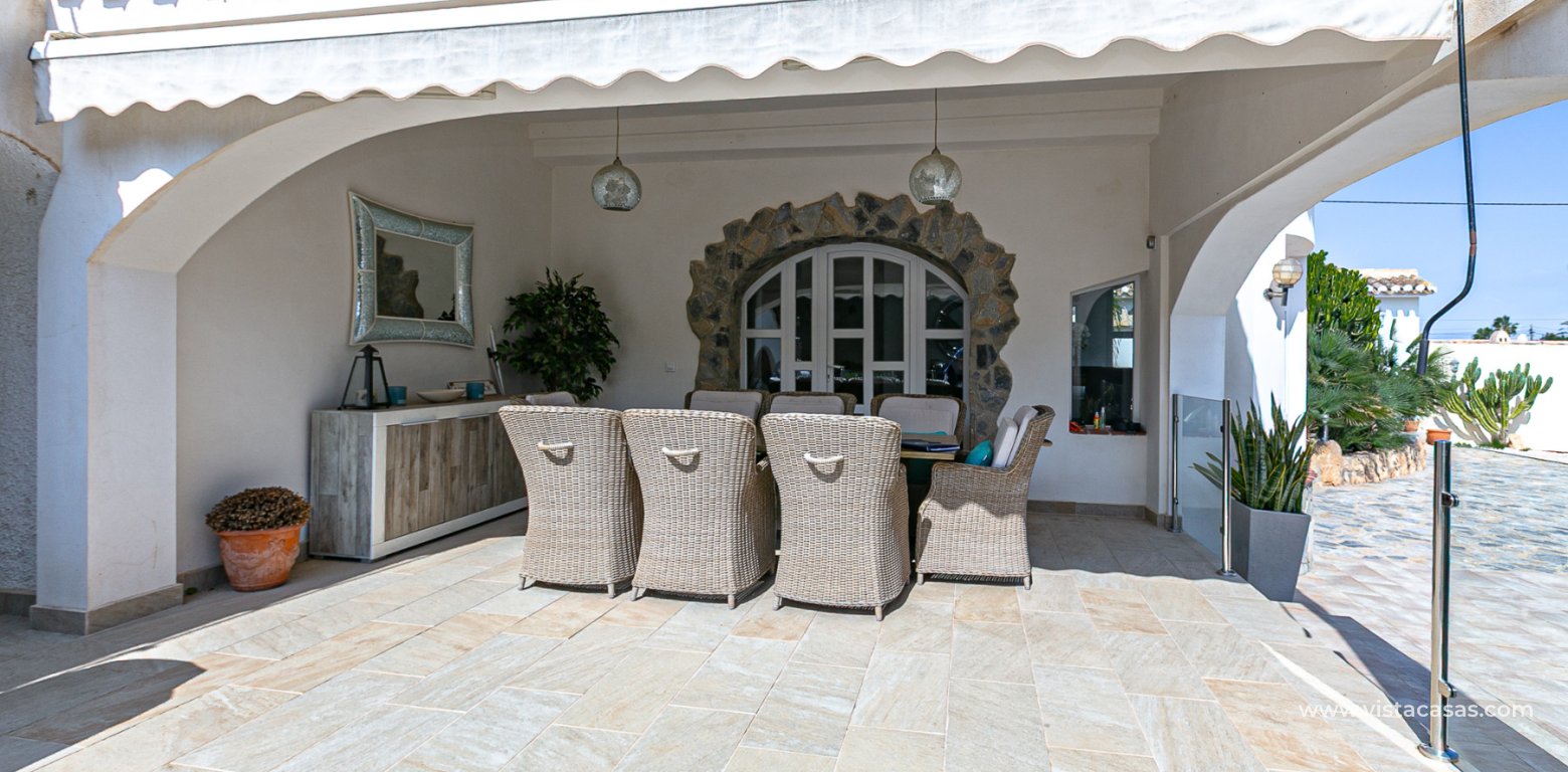 Resale - Villa - Cabo Roig