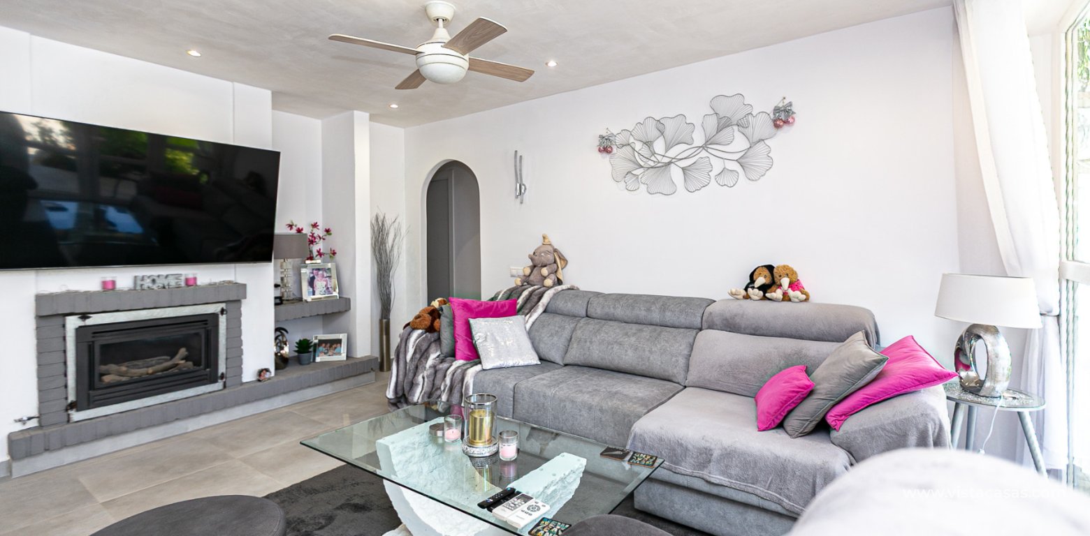 Resale - Villa - Cabo Roig