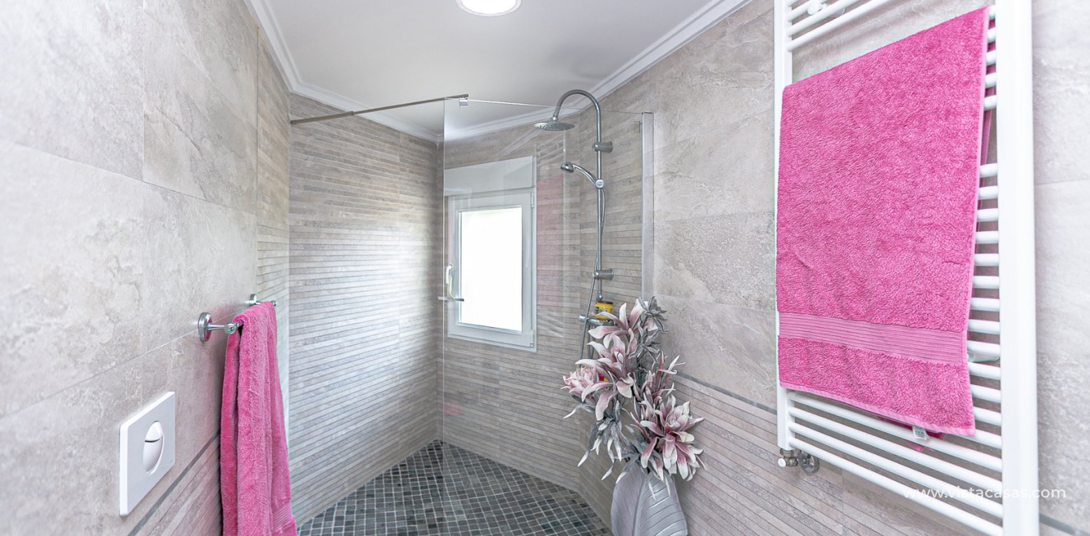 Resale - Villa - Cabo Roig