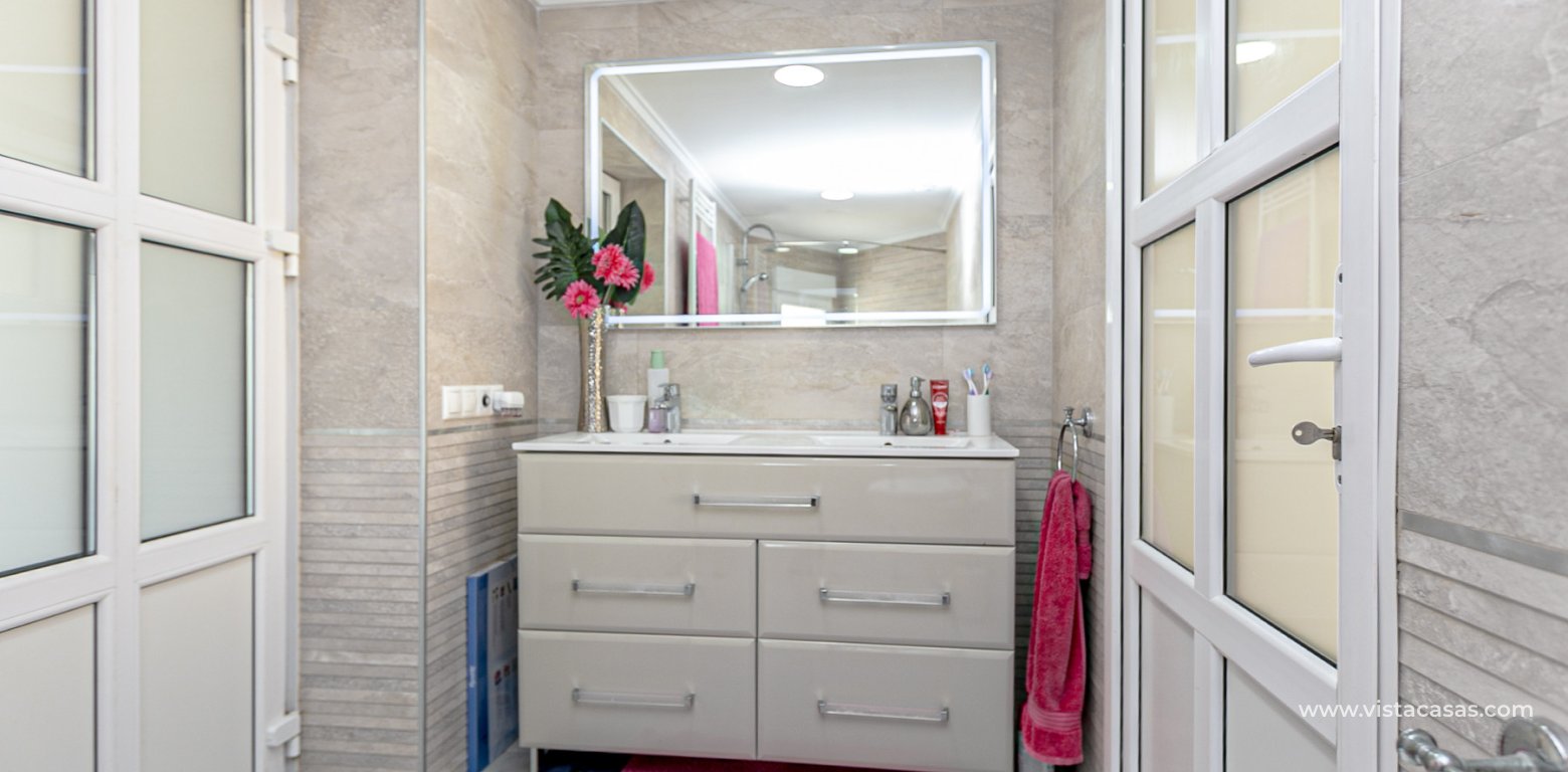 Resale - Villa - Cabo Roig