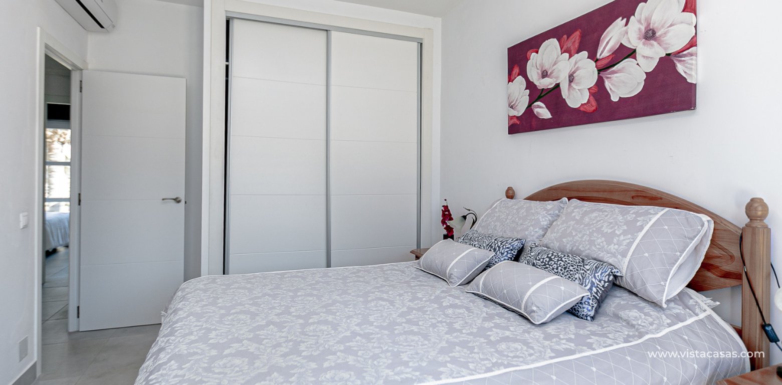 Resale - Villa - Cabo Roig