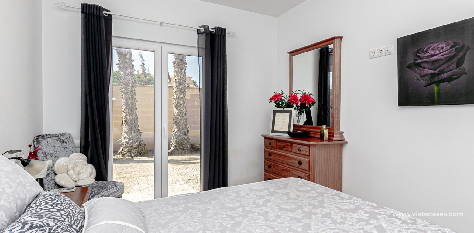 Resale - Villa - Cabo Roig