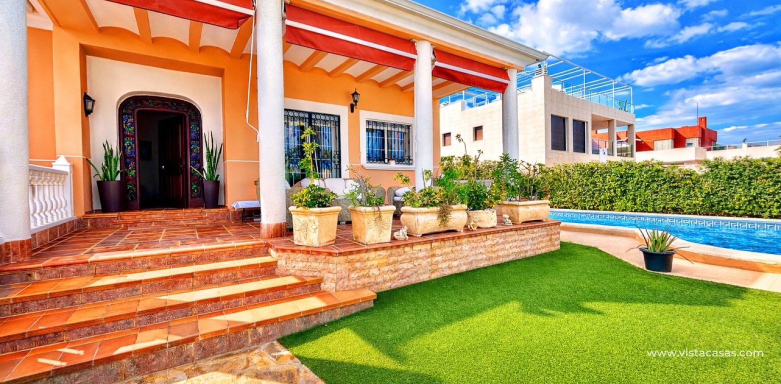 Venta - Chalet - Torrevieja - La Mata