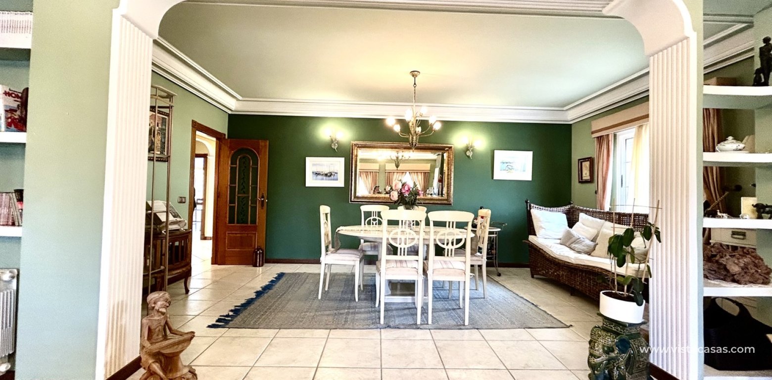 Resale - Villa - Torrevieja - La Mata