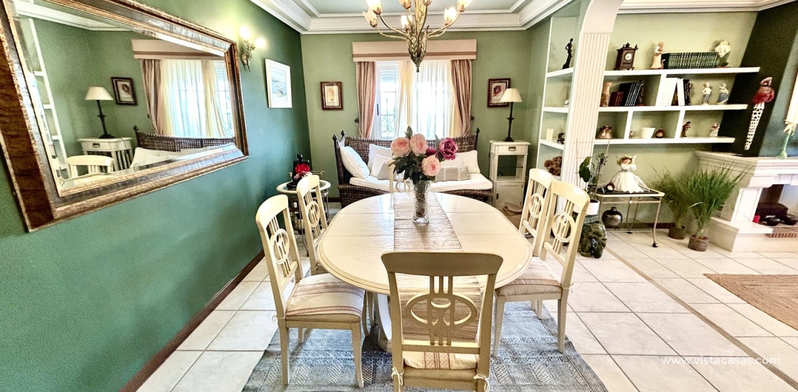 Resale - Villa - Torrevieja - La Mata