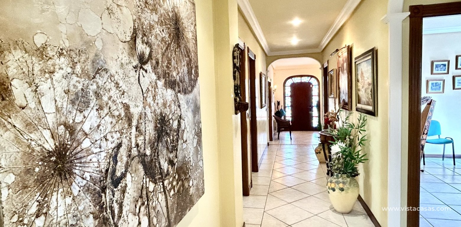 Resale - Villa - Torrevieja - La Mata