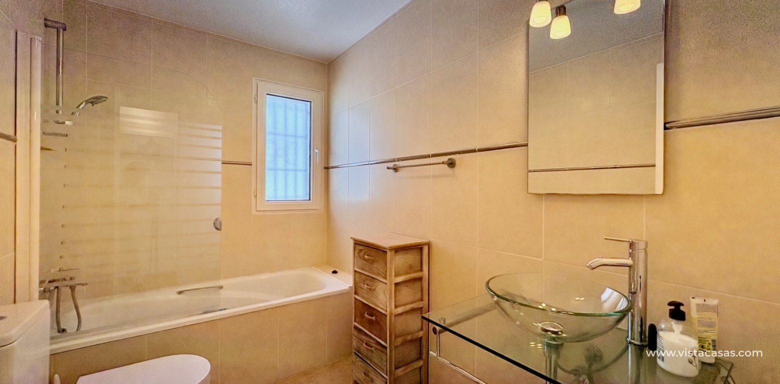 Resale - Villa - Villamartin