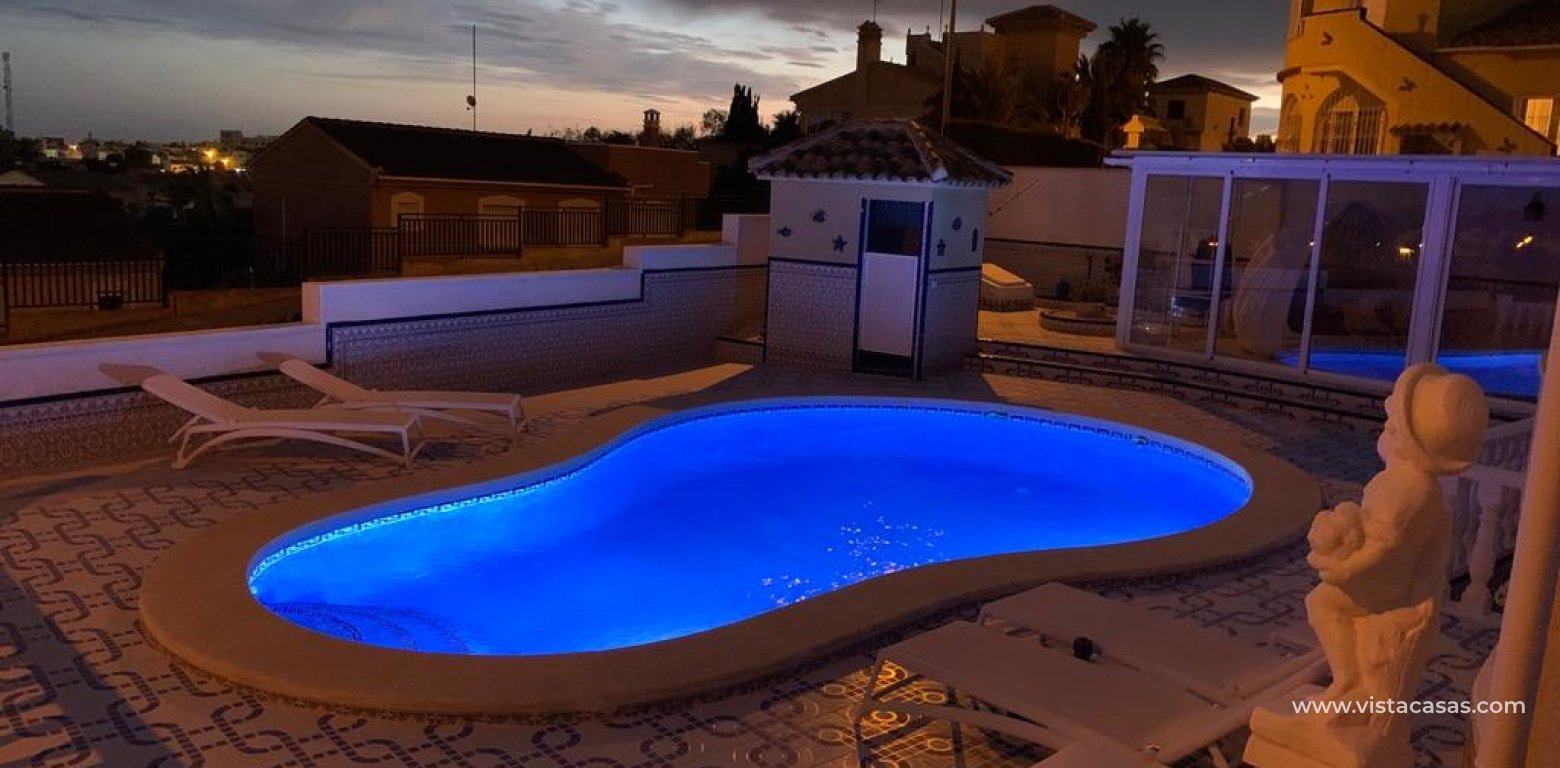 Resale - Villa - Villamartin