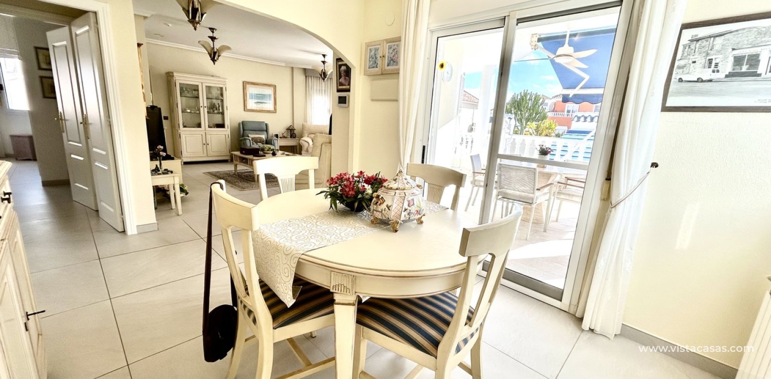 Resale - Villa - Pinar de Campoverde