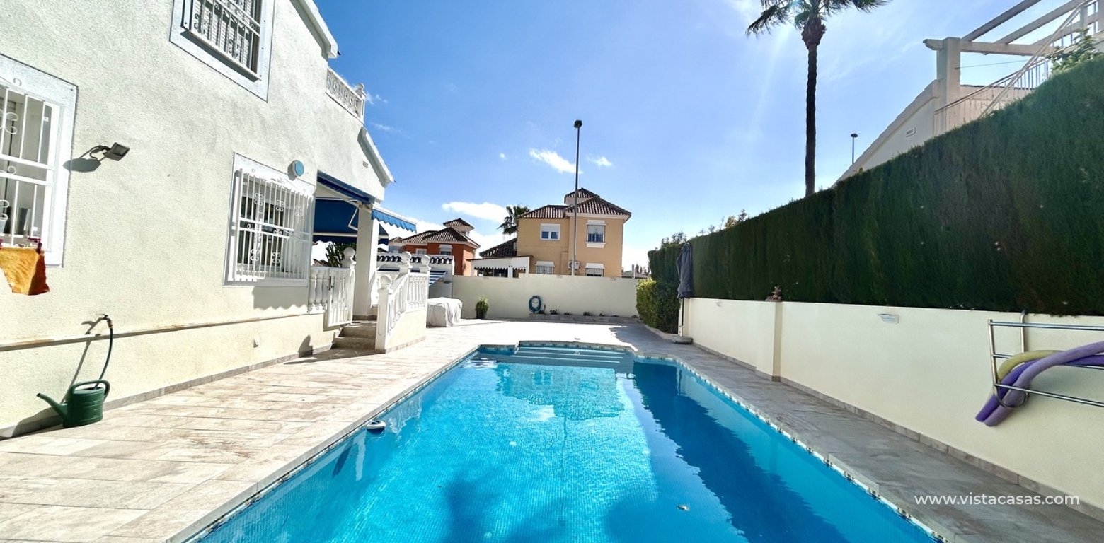 Resale - Villa - Pinar de Campoverde