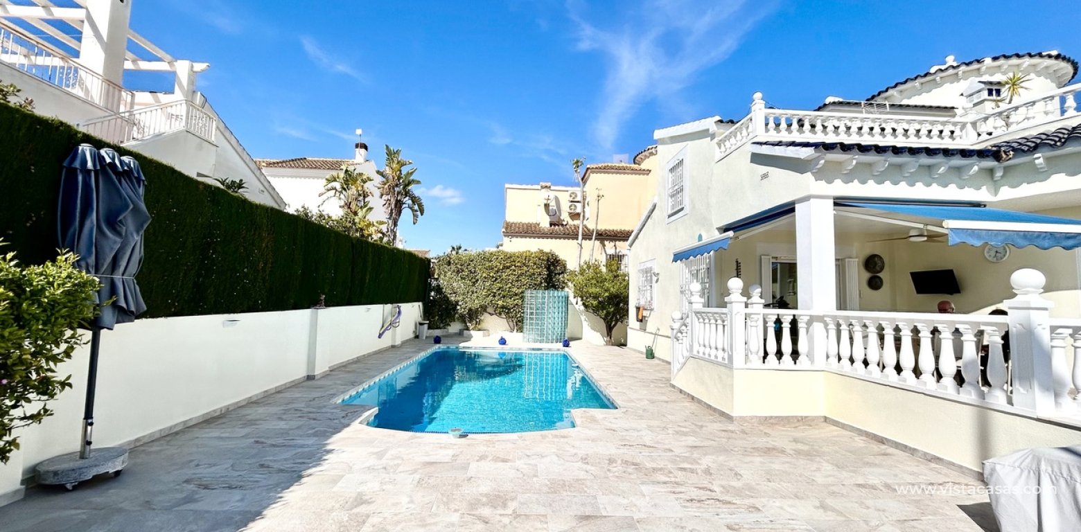 Resale - Villa - Pinar de Campoverde