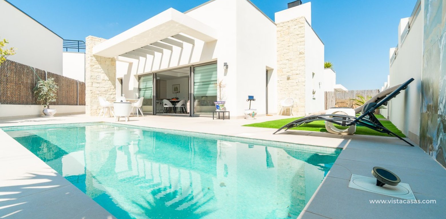 Resale - Villa - Villamartin