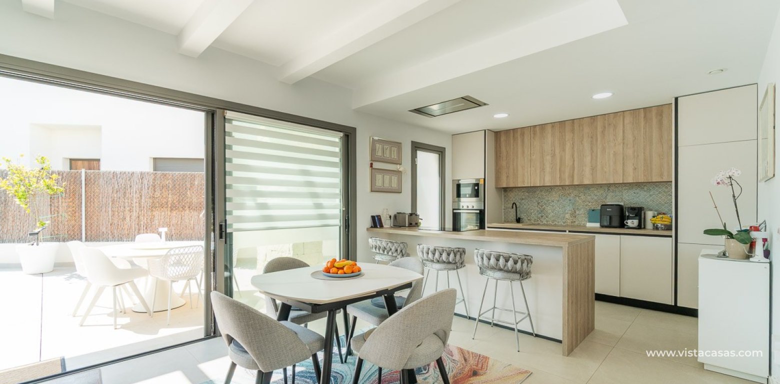 Resale - Villa - Villamartin