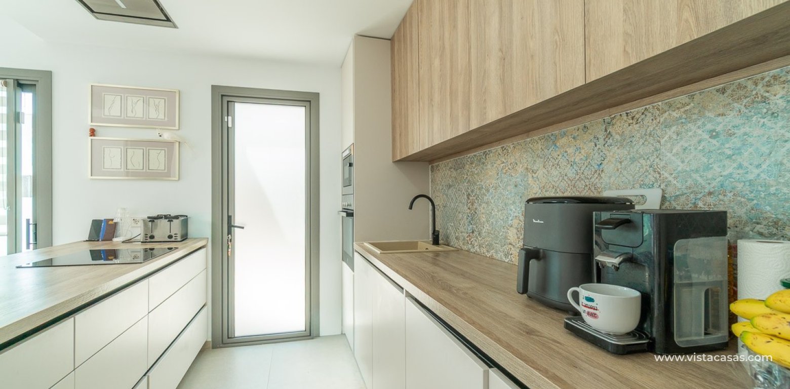 Resale - Villa - Villamartin