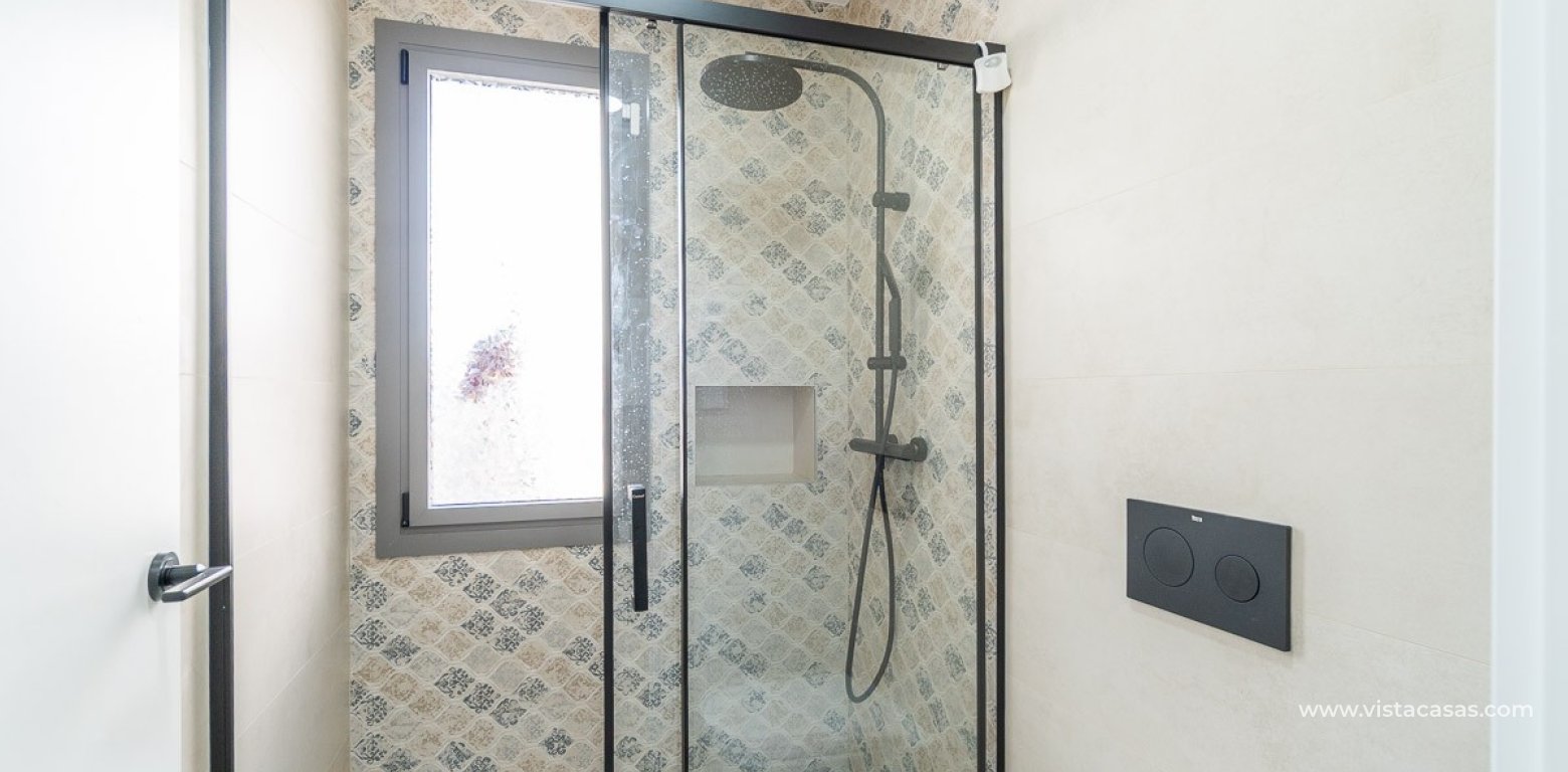 Resale - Villa - Villamartin