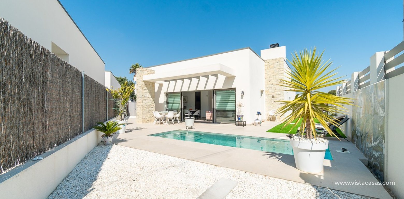 Resale - Villa - Villamartin