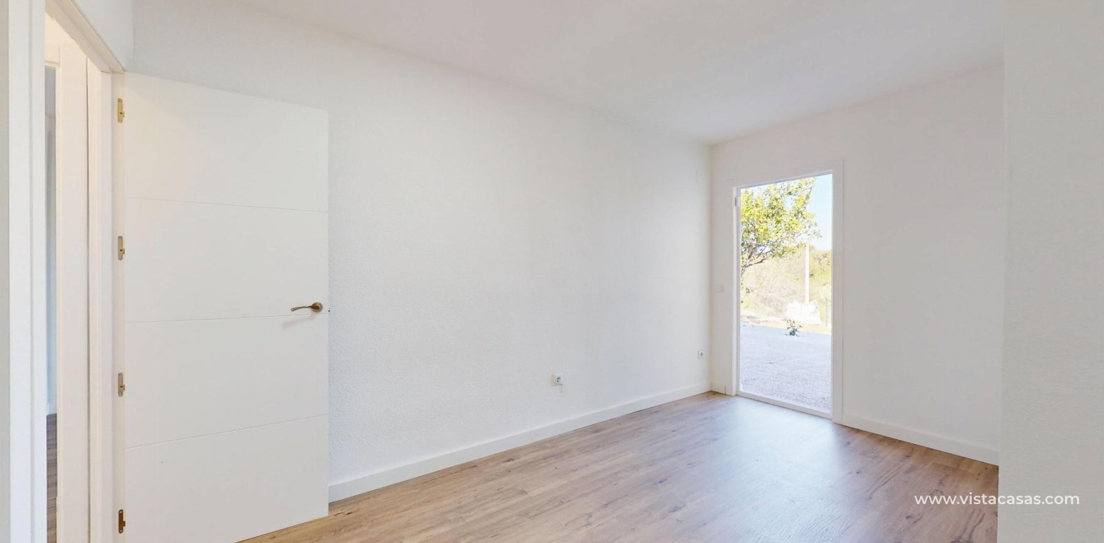 Resale - Bungalow - Orihuela Costa - Villamartin