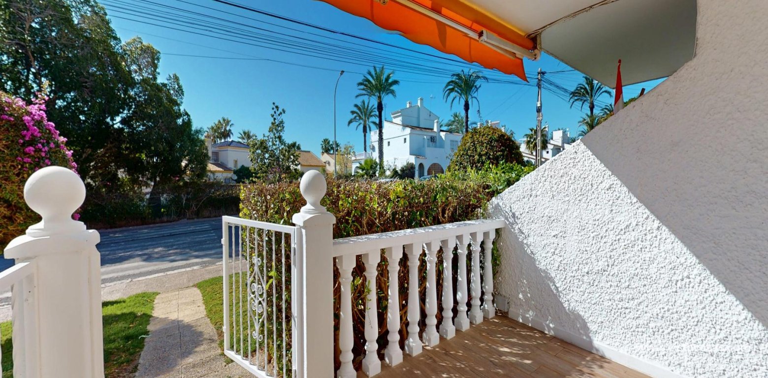 Resale - Bungalow - Orihuela Costa - Villamartin