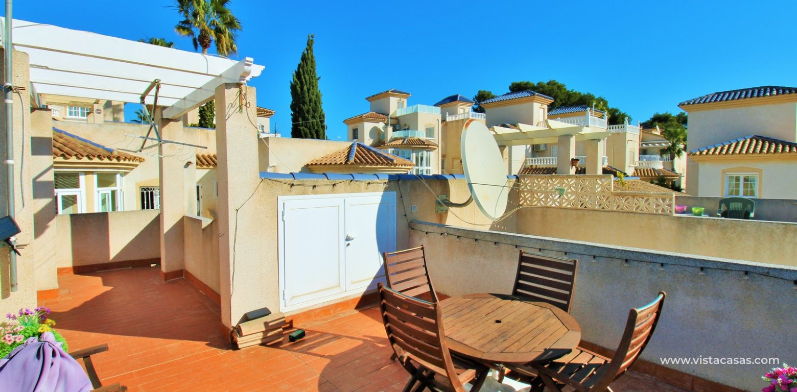 South-Facing 2 Bed Bungalow For Sale in Loma Golf Villamartin solarium