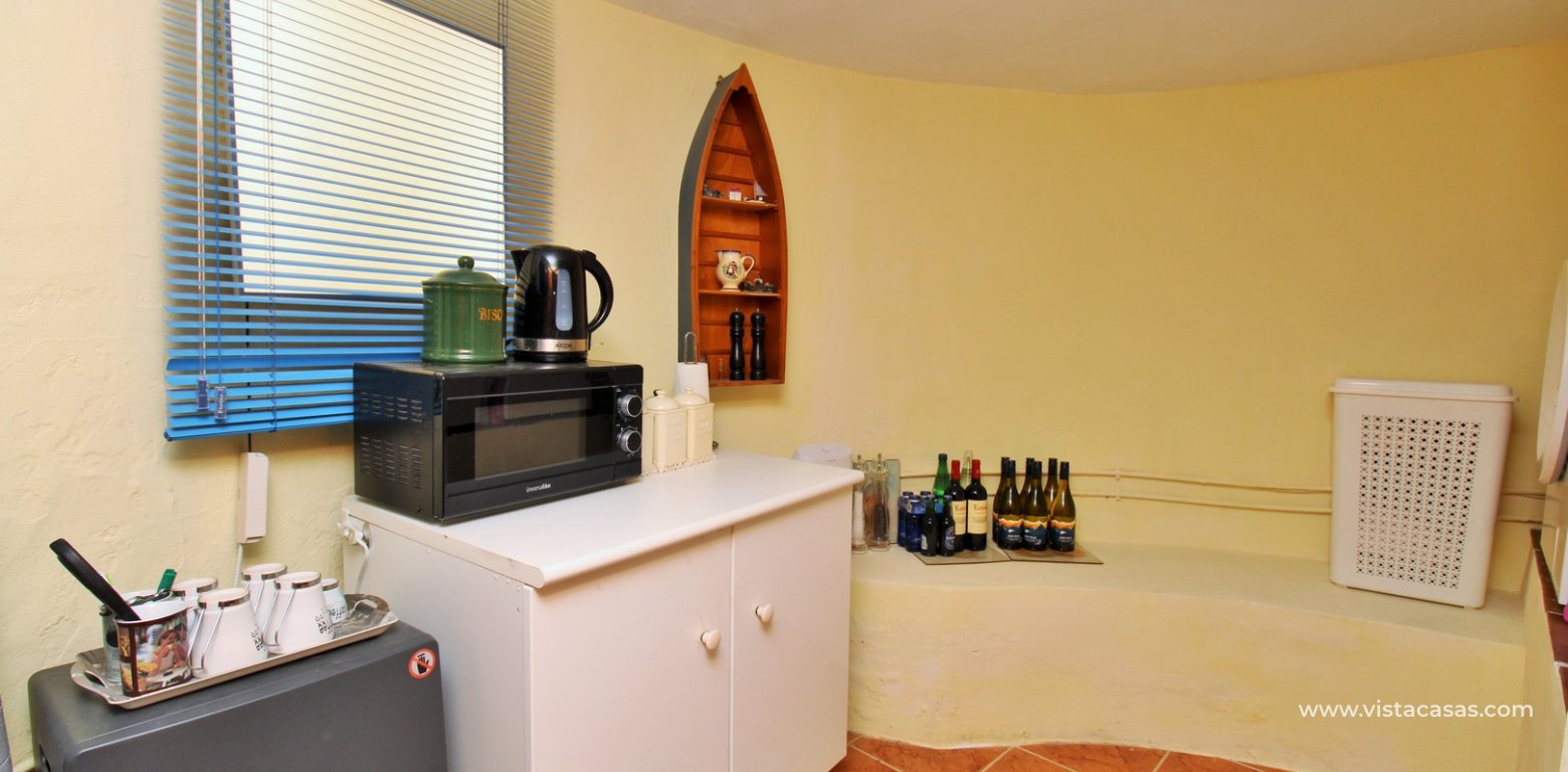 South-Facing 2 Bed Bungalow For Sale in Loma Golf Villamartin underbuild kitchen