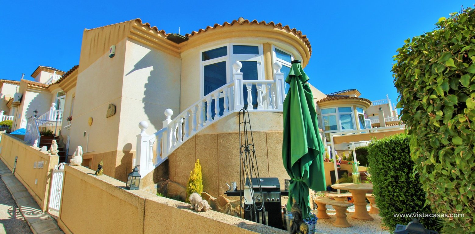 South-Facing 2 Bed Bungalow For Sale in Loma Golf Villamartin exterior