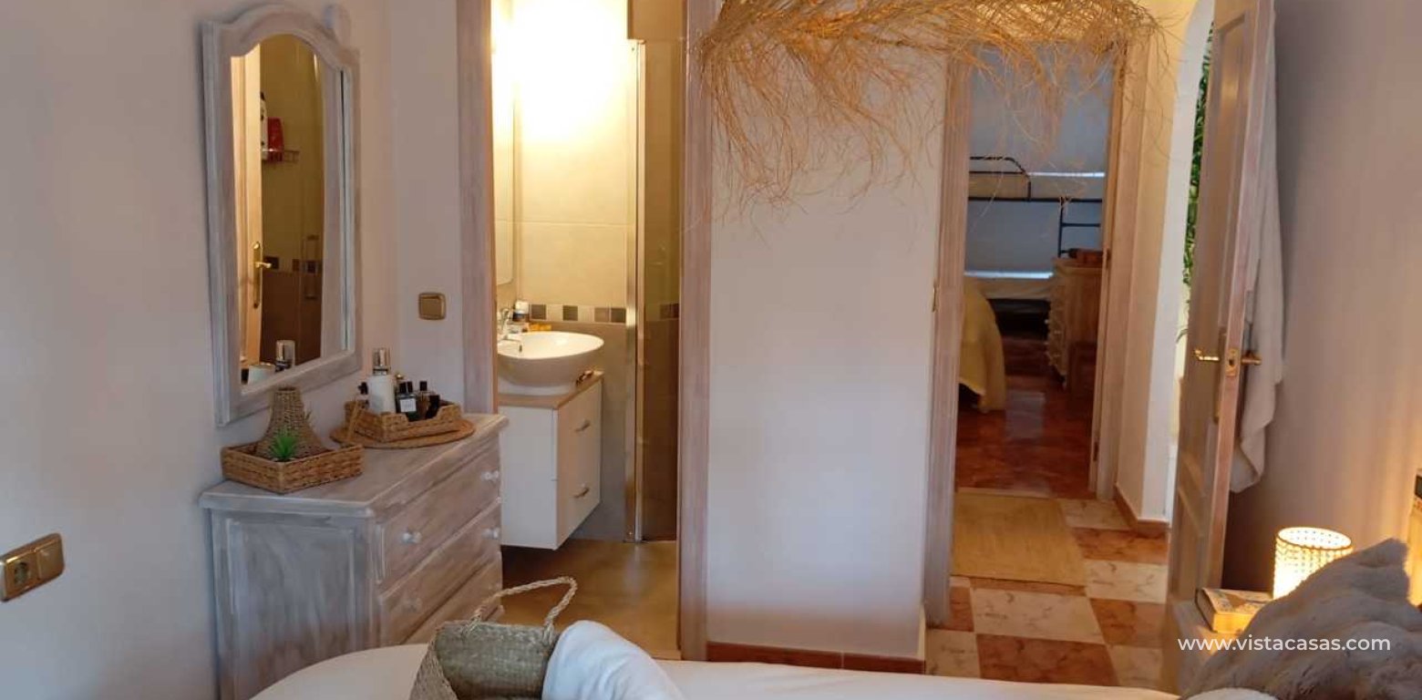 Resale - Apartment - Villamartin