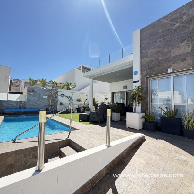 Villa - Resale - Villamartin - Villamartin