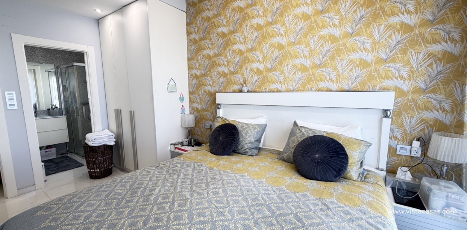 Resale - Villa - Villamartin