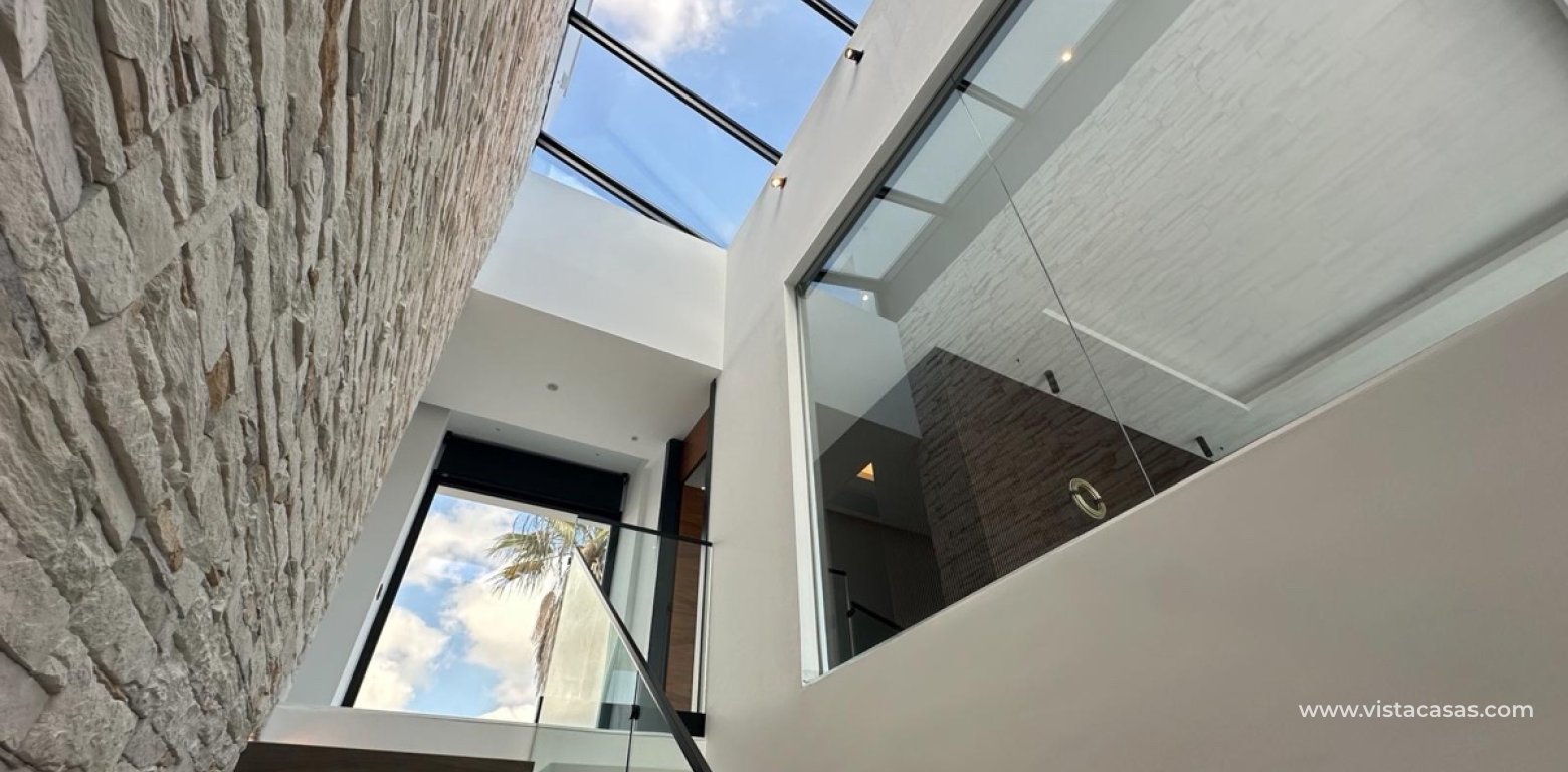 Resale - Villa - Villamartin