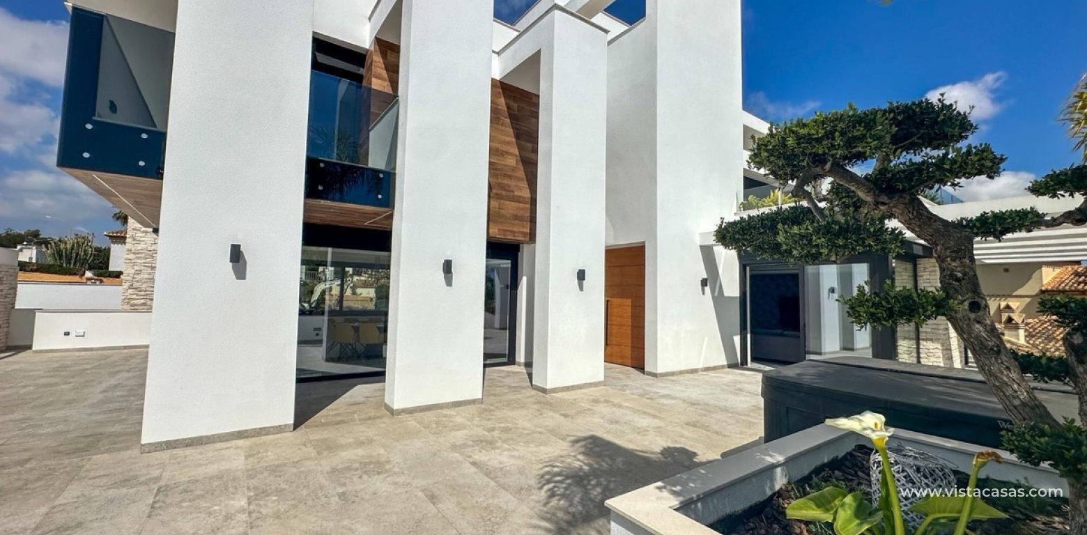 Resale - Villa - Villamartin