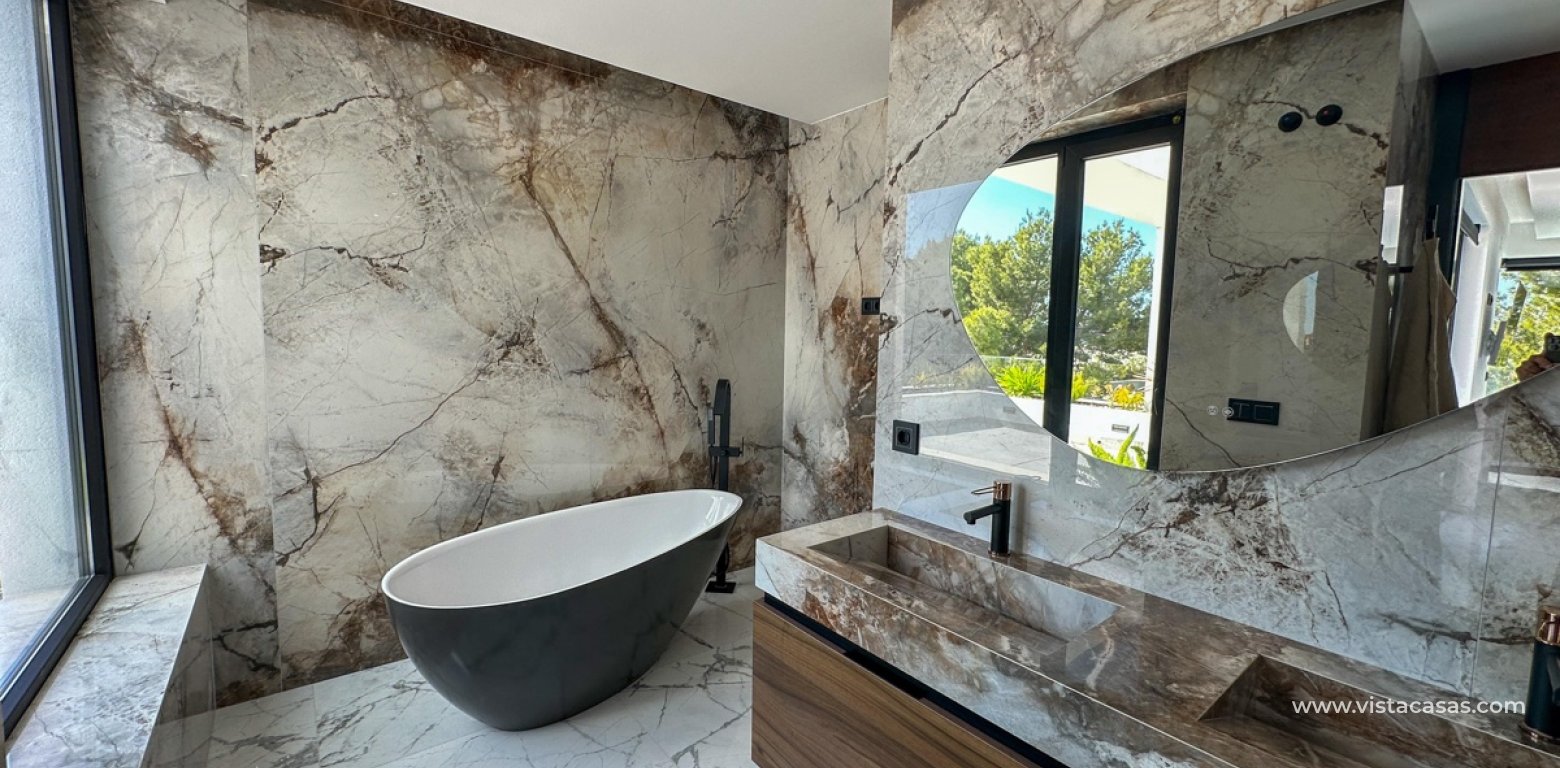 Resale - Villa - Villamartin