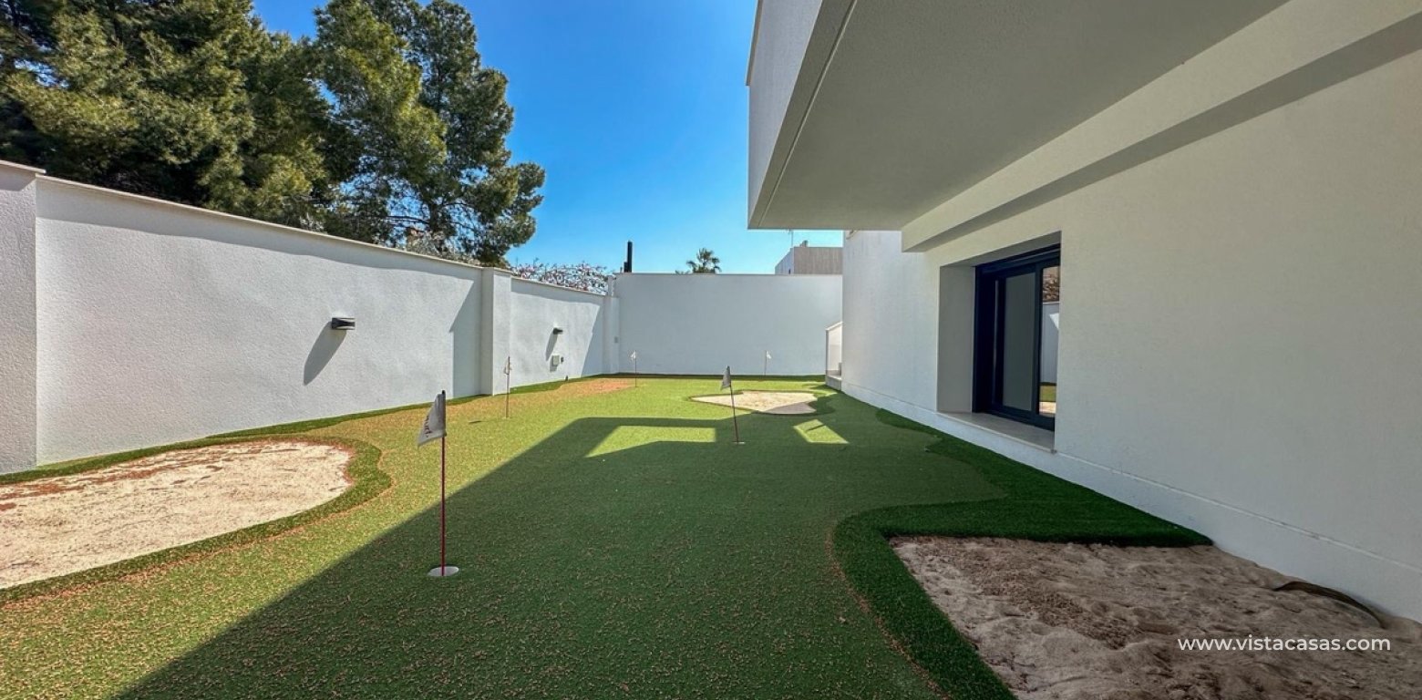 Resale - Villa - Villamartin