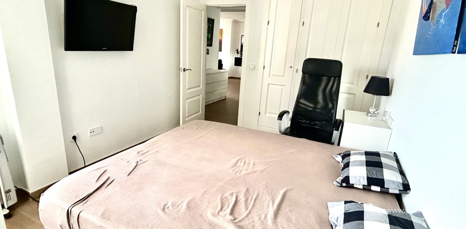 Resale - Apartment - Villamartin