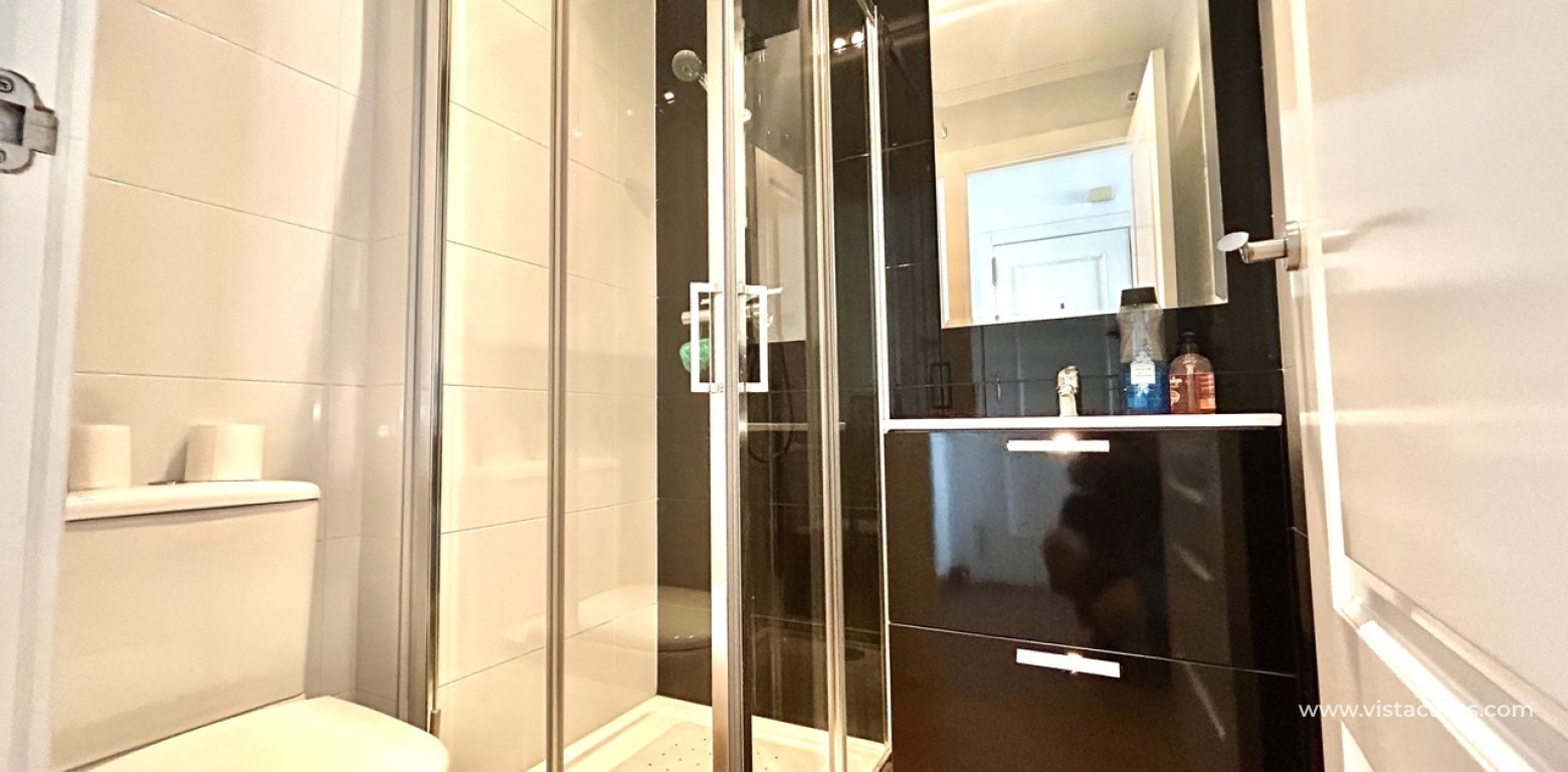 Resale - Apartment - Villamartin