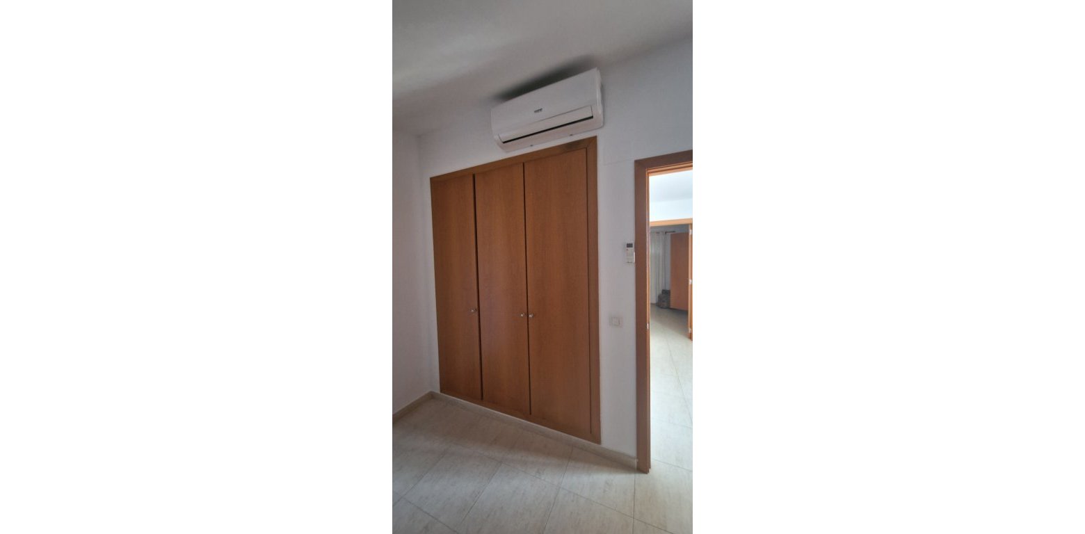 Resale - Apartment - Javea