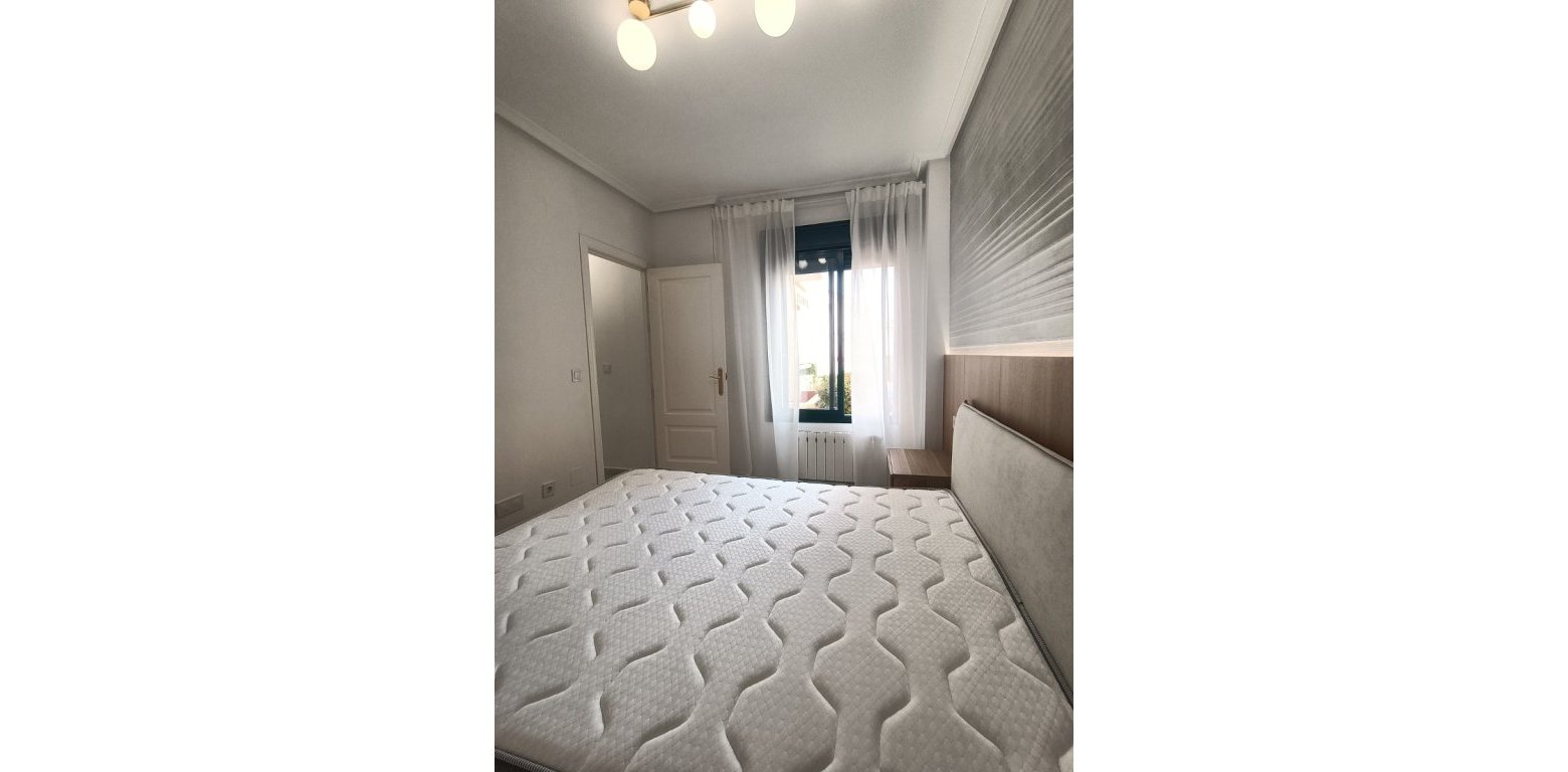 Wtórny - Apartment - Villamartin