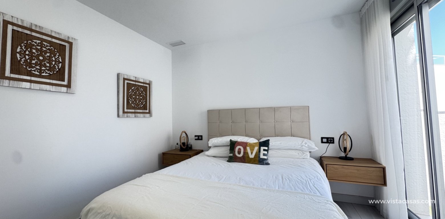 Resale - Villa - Cabo Roig