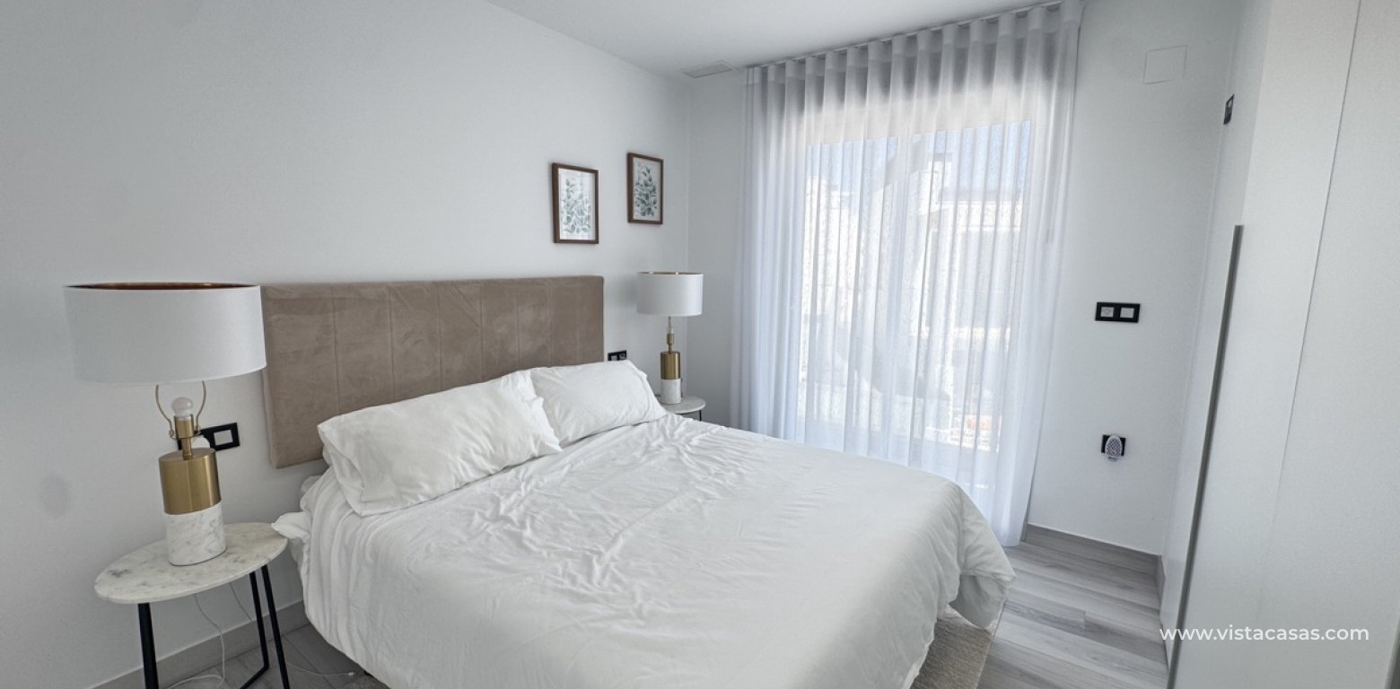 Resale - Villa - Cabo Roig