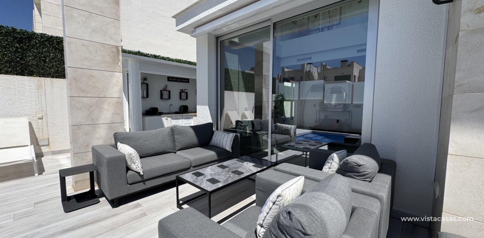 Resale - Villa - Cabo Roig