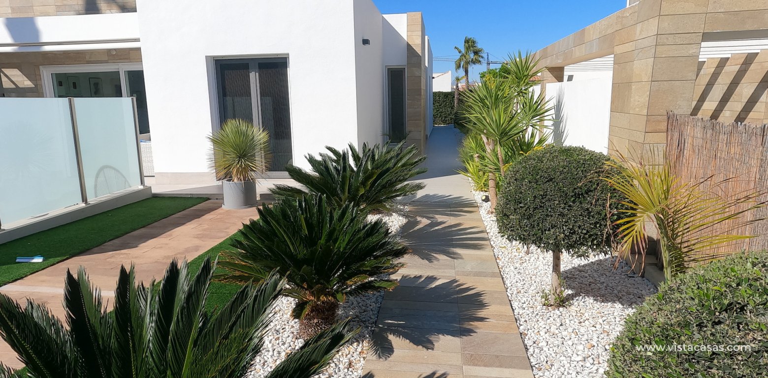 Sale - Villa - Algorfa - La Finca Golf Resort