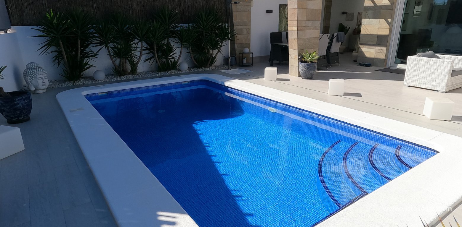 Sale - Villa - Algorfa - La Finca Golf Resort