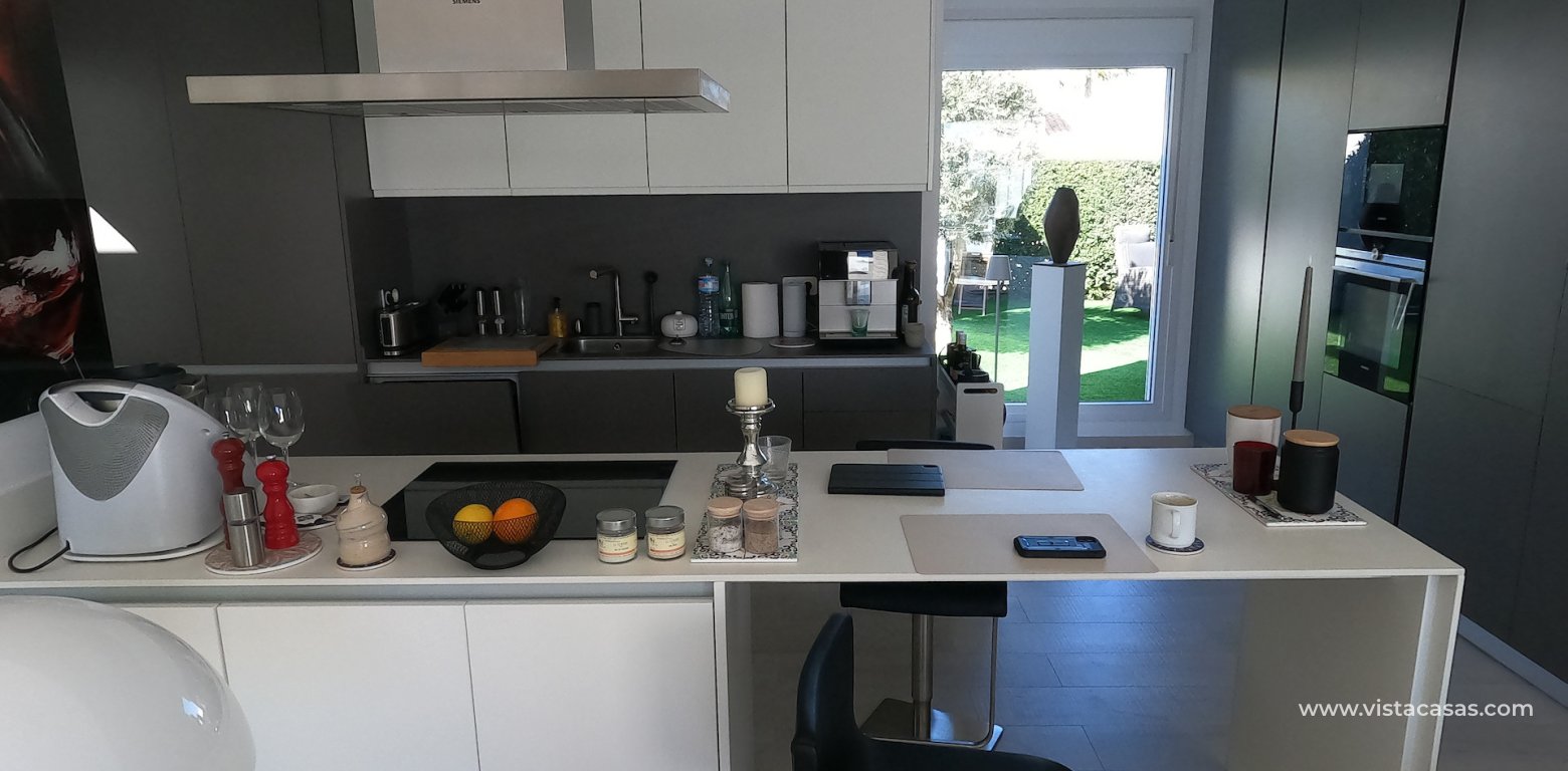 Sale - Villa - Algorfa - La Finca Golf Resort