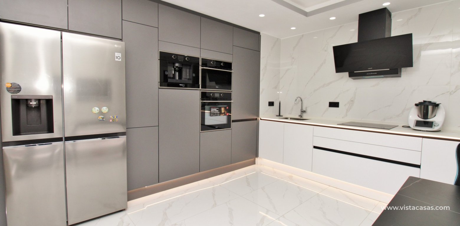 3 Bed Renovated Ground Floor Apartment in Torrevieja kitchen 2