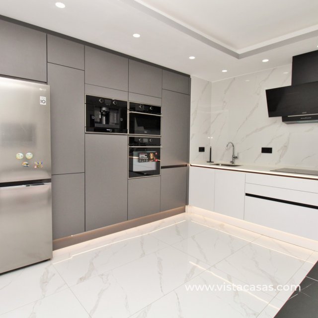 Appartement - Sale - Torrevieja - Torrevieja