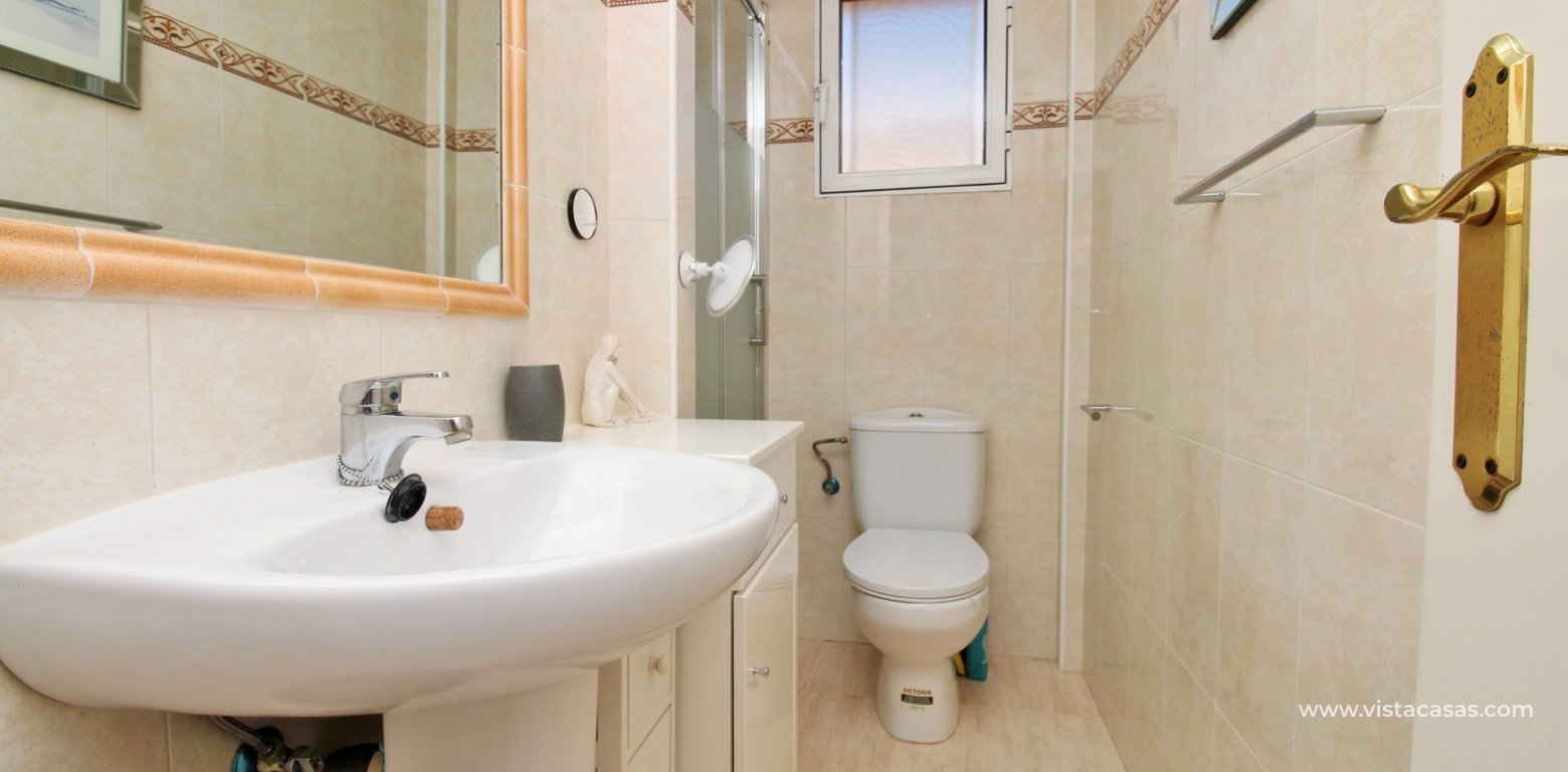 3 Bed Quad Villa For Sale Inspiracion II Villamartin Pau 8 bathroom shower