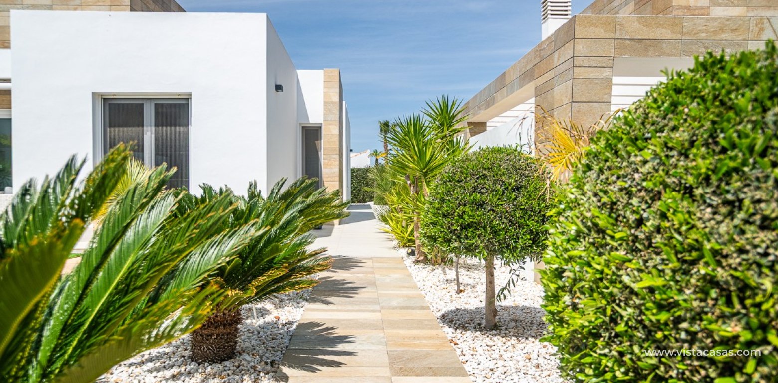 Sale - Villa - Algorfa - La Finca Golf Resort