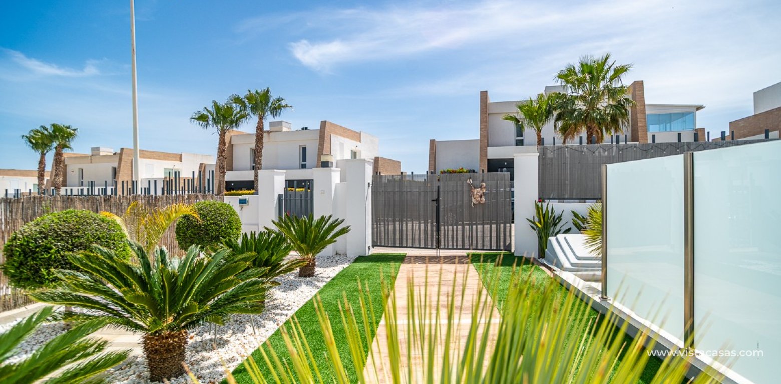 Sale - Villa - Algorfa - La Finca Golf Resort