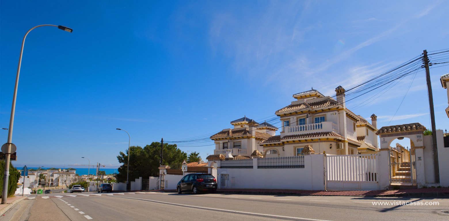 Sale - Villa - Torrevieja