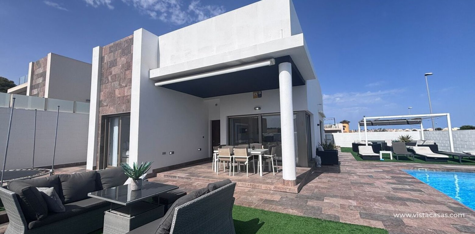 Sale - Villa - Villamartin - 